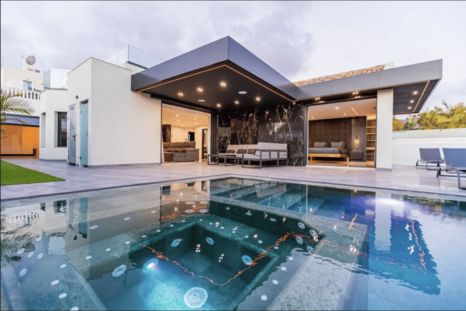 House in Fanabe - view 1