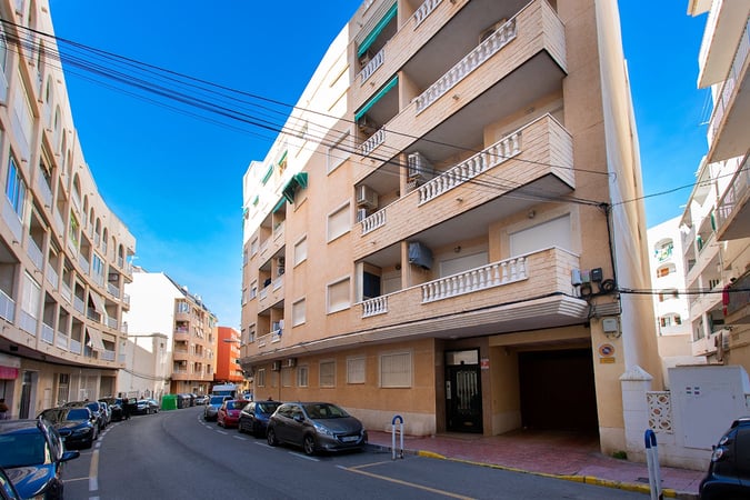 Apartment in Torrevieja - view 1