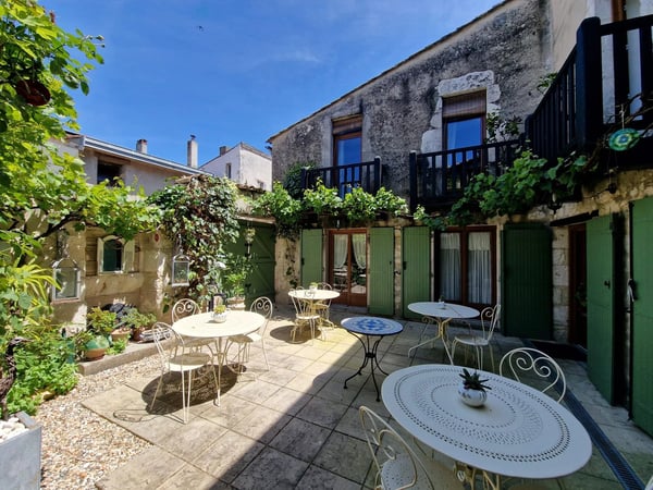 House in Eymet - view 1