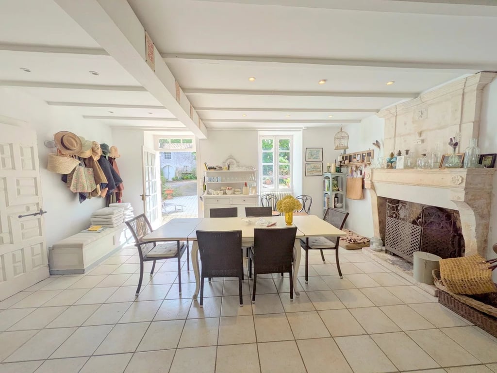 House in Cognac - Image 3