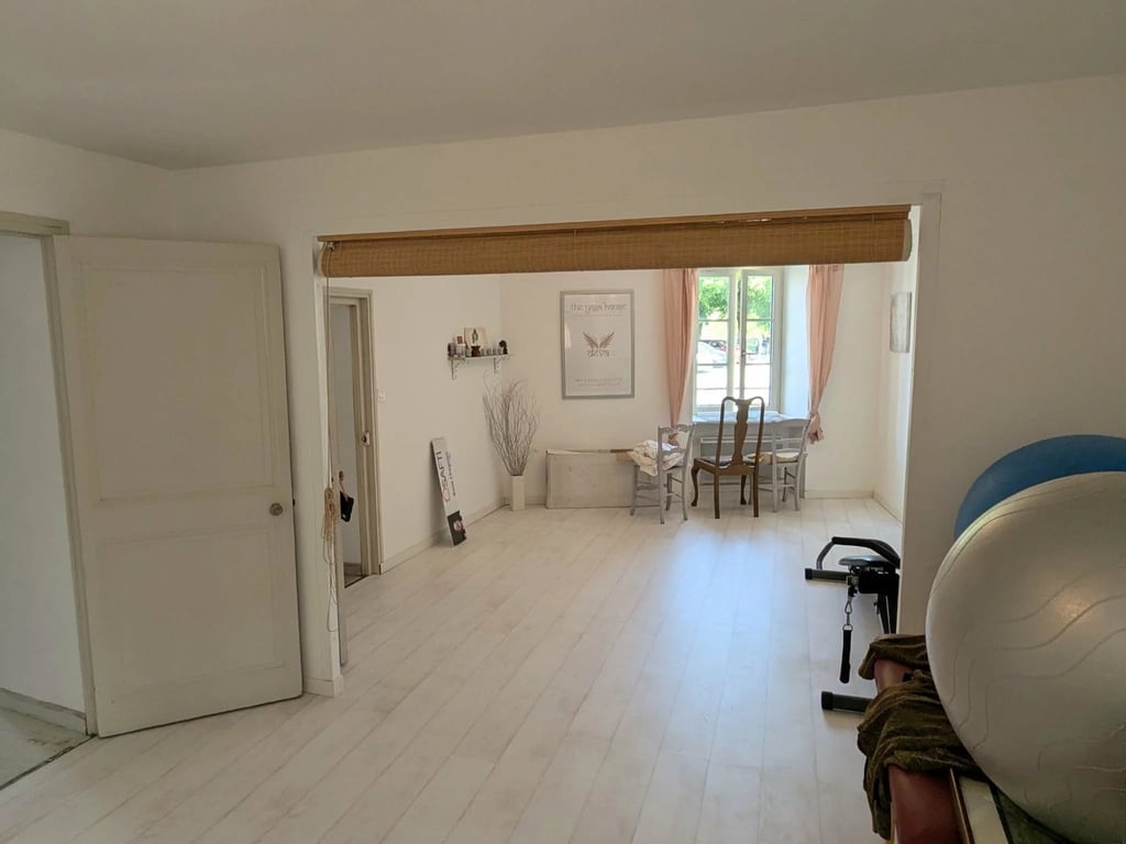 House in Vouvant - Image 3