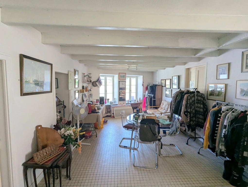 House in Vouvant - Image 2