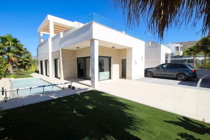 Villa in Finestrat - view 1