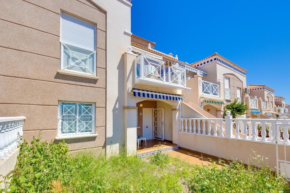 House in Torrevieja - Image 3