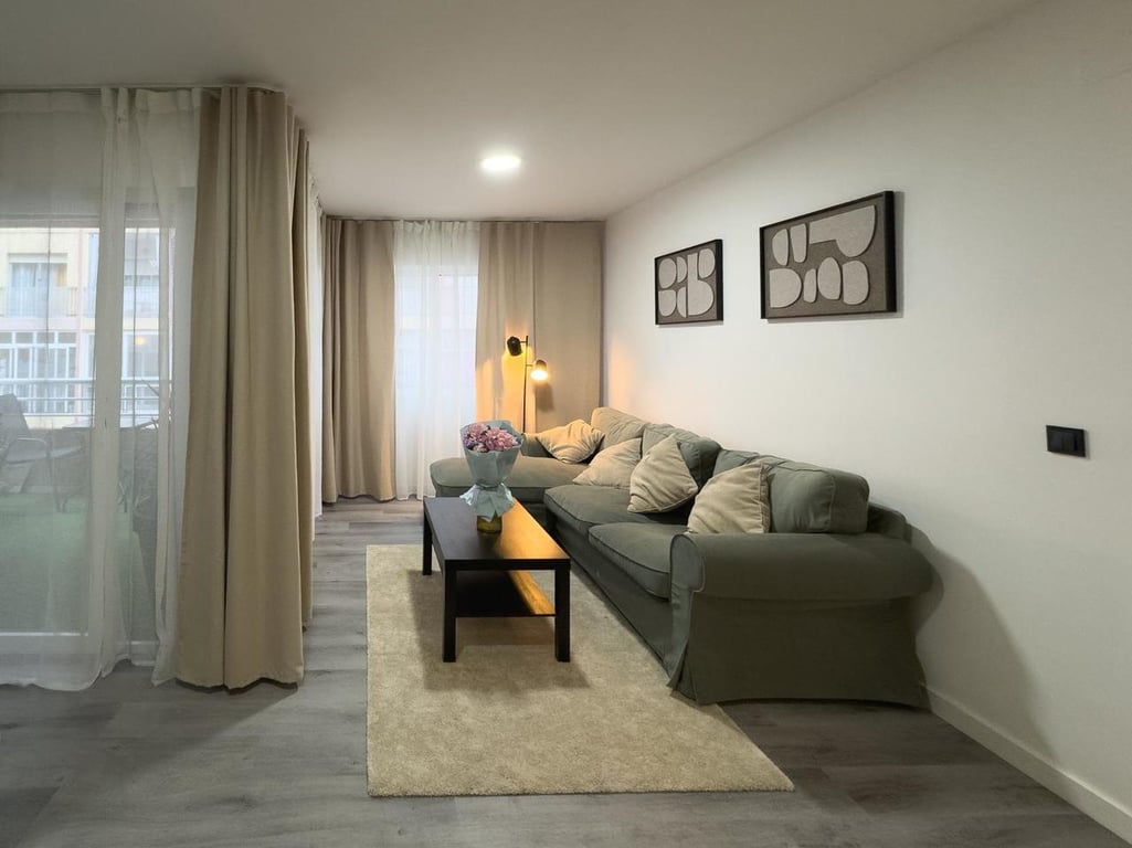 Apartment in Torrevieja - Image 2