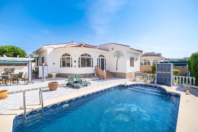 Villa in Ciudad Quesada - view 1
