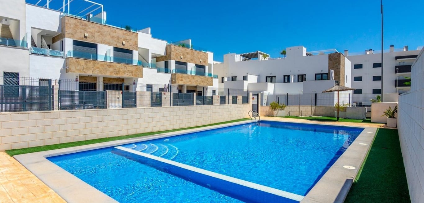 House in Villamartin - Image 3