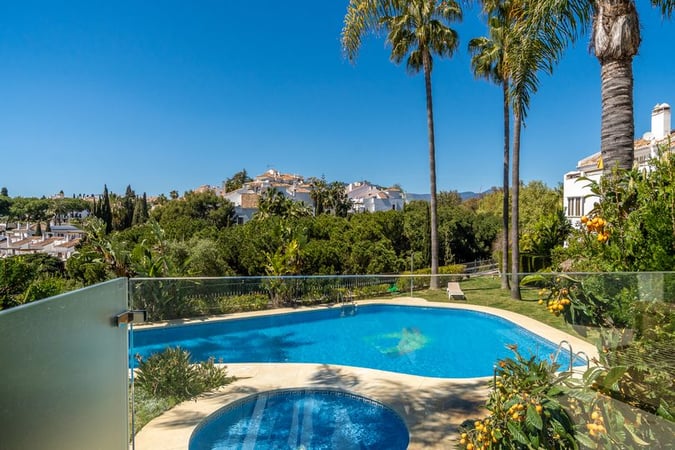 House in Marbella - view 1