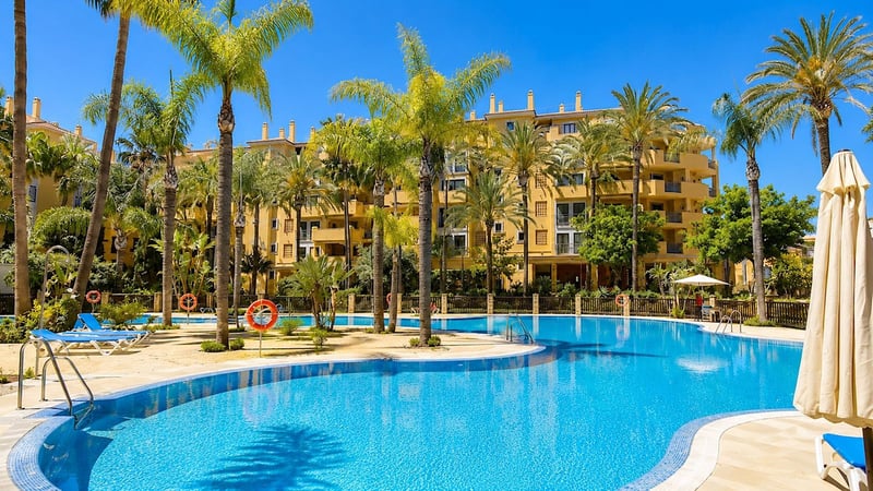 Apartment in San Pedro de Alcantara - view 1
