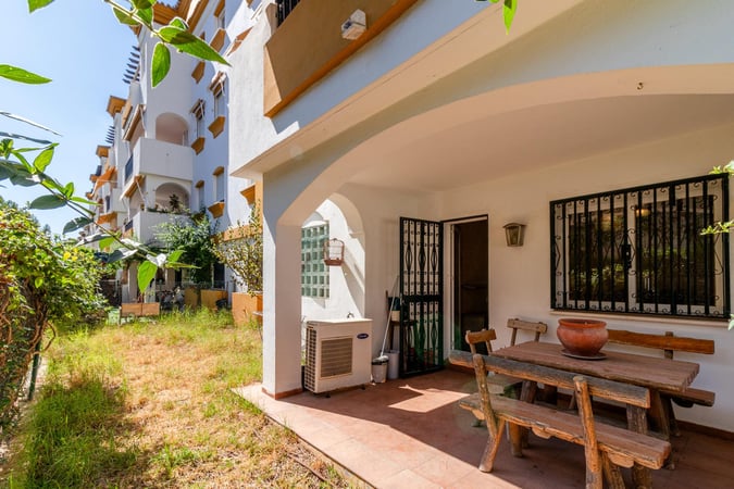 Apartment in Marbella - view 1