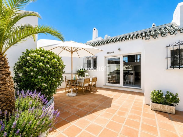 House in Malaga - view 1