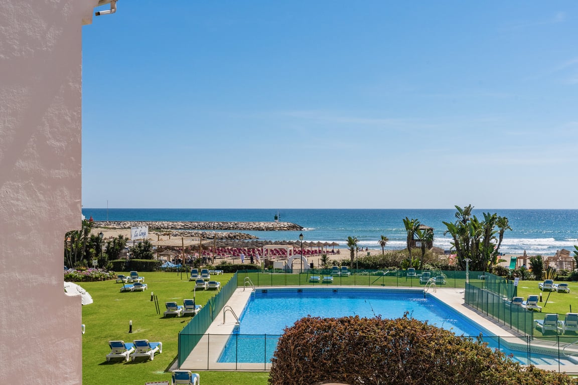 Penthouse in Cabopino - Image 2