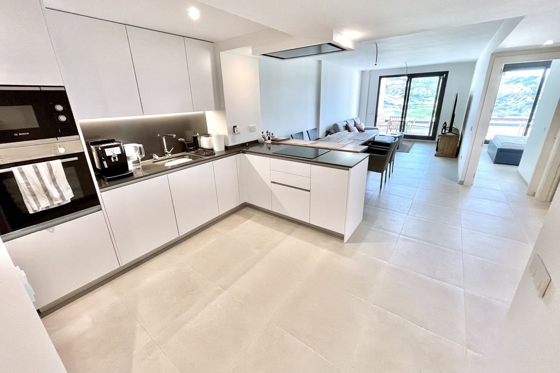 Apartment in Calla de Mijas - Image 3