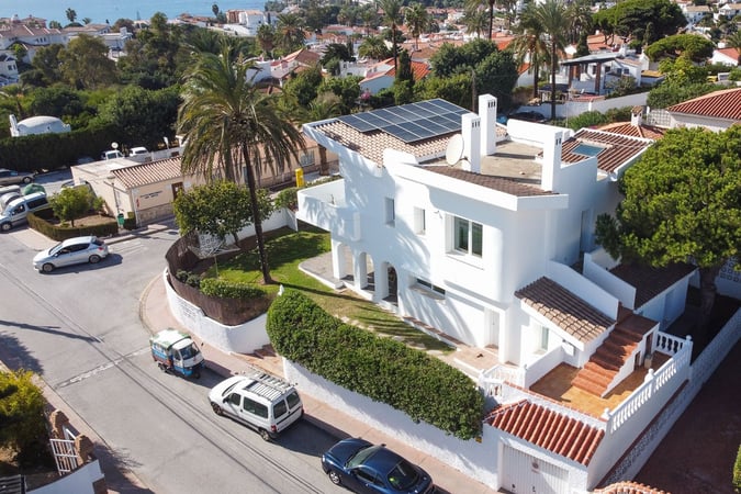 Villa in El Faro - view 1