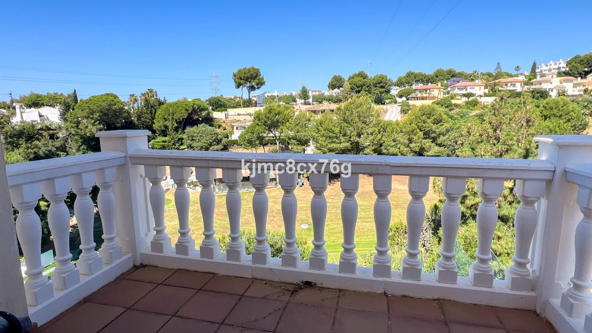 Villa in Sitio de Calahonda - Image 2