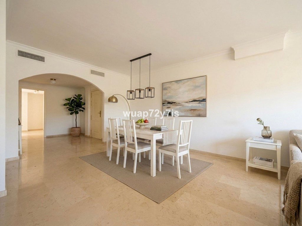 Apartment in Elviria - Image 3