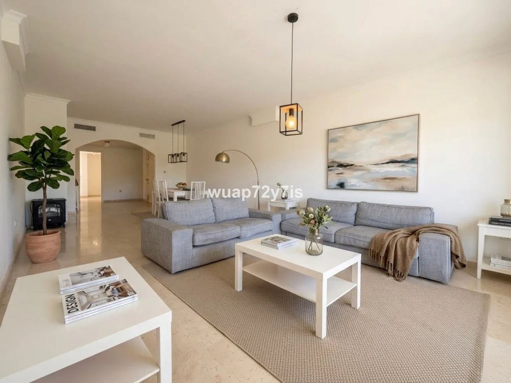 Apartment in Elviria - Image 2
