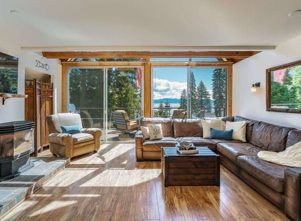 House in Idlewild - view 1
