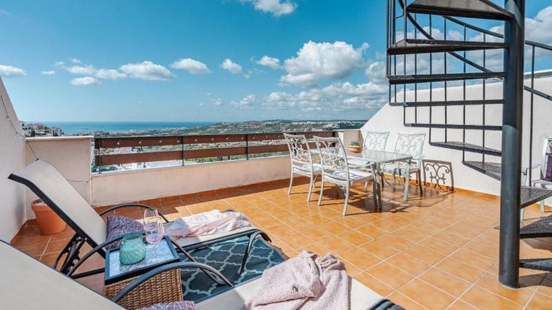 Apartment in Casares - view 1