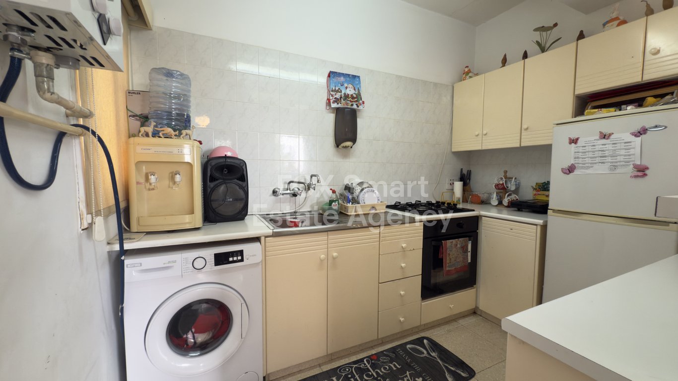 Apartment in Oroklini - Image 3