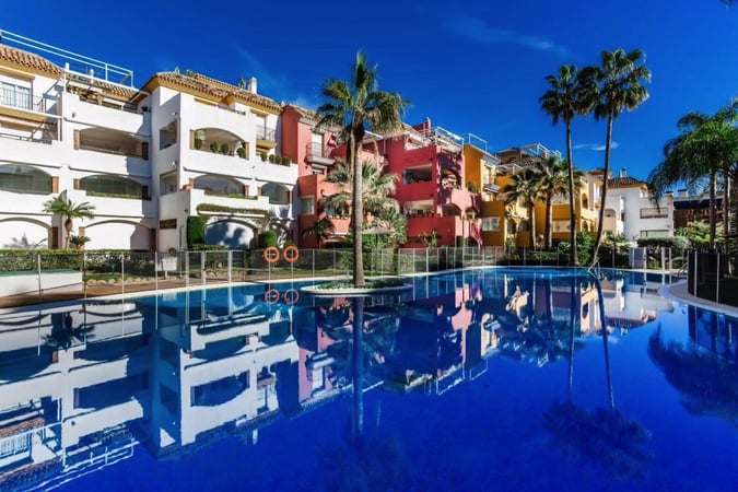 Apartment in Nueva Andalucia - view 1