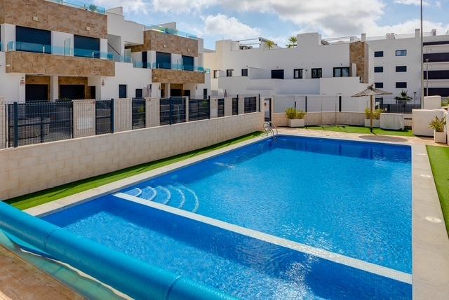 House in Villamartin - Image 2
