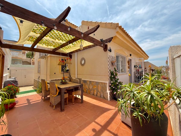 Villa in Ciudad Quesada - view 1