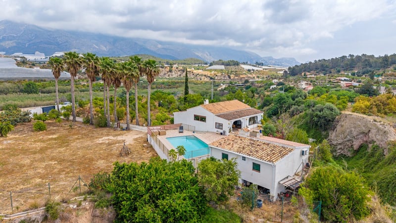 House in La Nucia - view 1