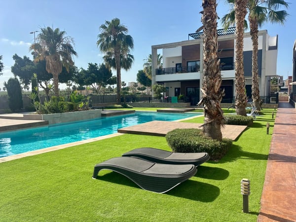 Apartment in Guardamar del Segura - view 1