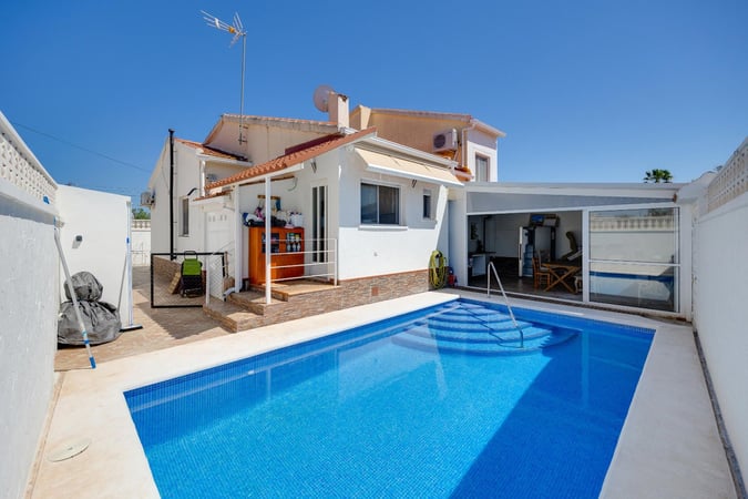Villa in La Marina - view 1