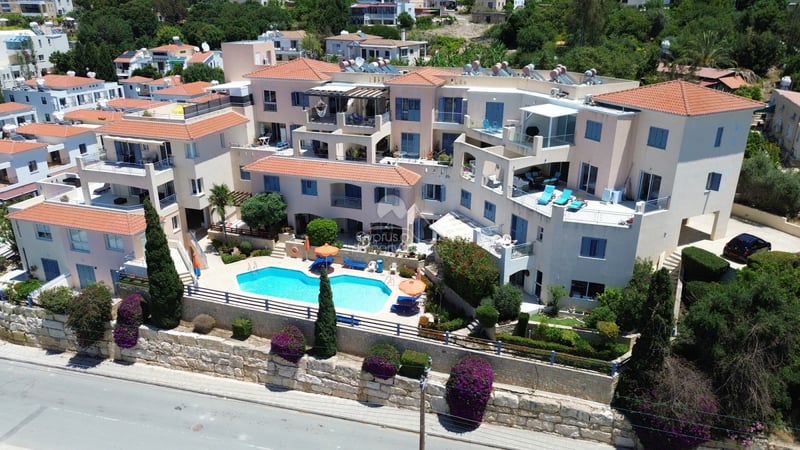 Apartment in Kissonerga - view 1