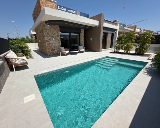 Villa in Dona Pepa - view 1