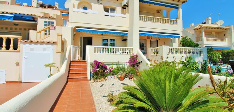 House in Dehesa de Campoamor - view 1