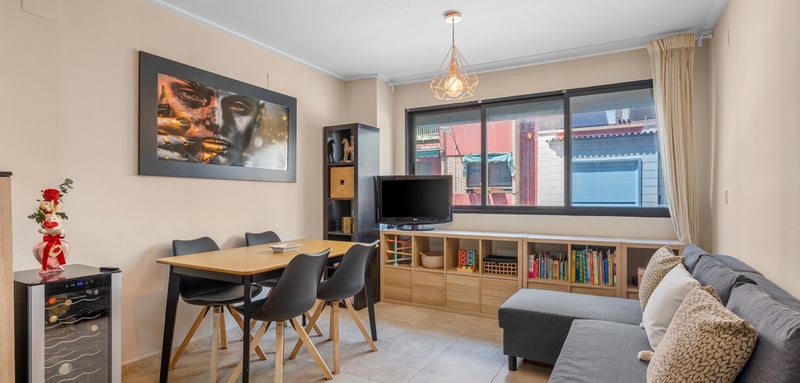 Apartment in Alicante - view 1