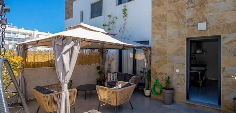 House in Villamartin - view 1