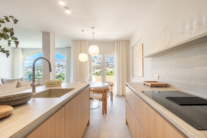Apartment in Benahavis - view 1