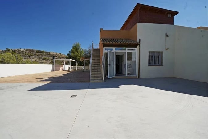 House in El Campello - view 1