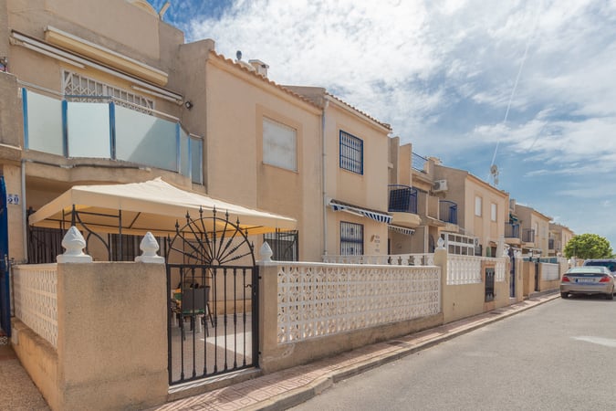 Apartment in El Chaparral - view 1