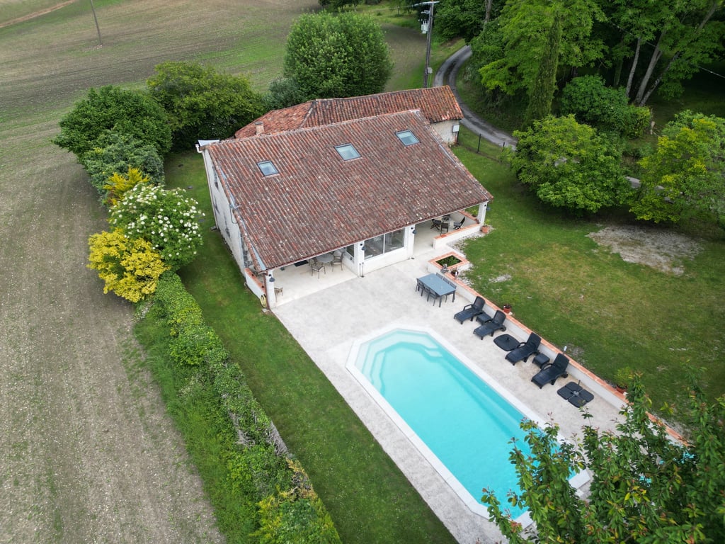 House in Perignac - Image 2