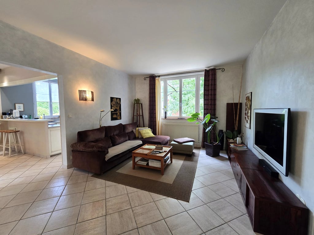 House in Pessac-sur-Dordogne - Image 3