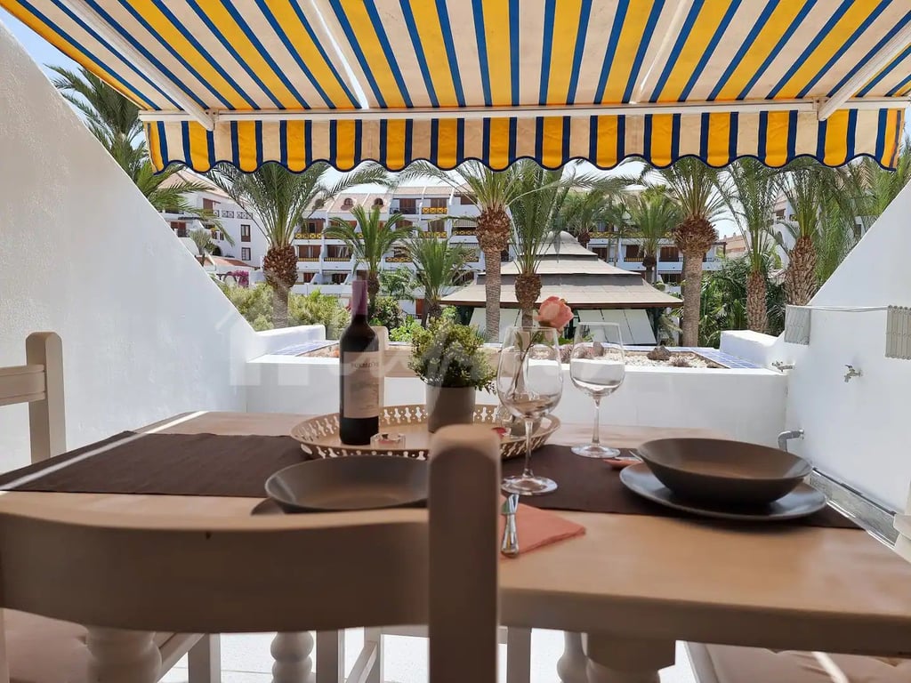 Apartment in Playa de las Americas - Image 3