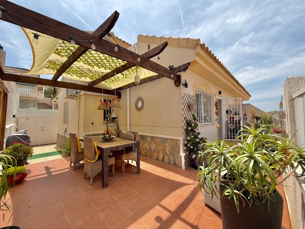 Villa in Ciudad Quesada - view 1
