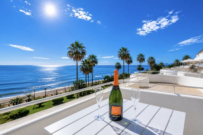 Apartment in Estepona - view 1