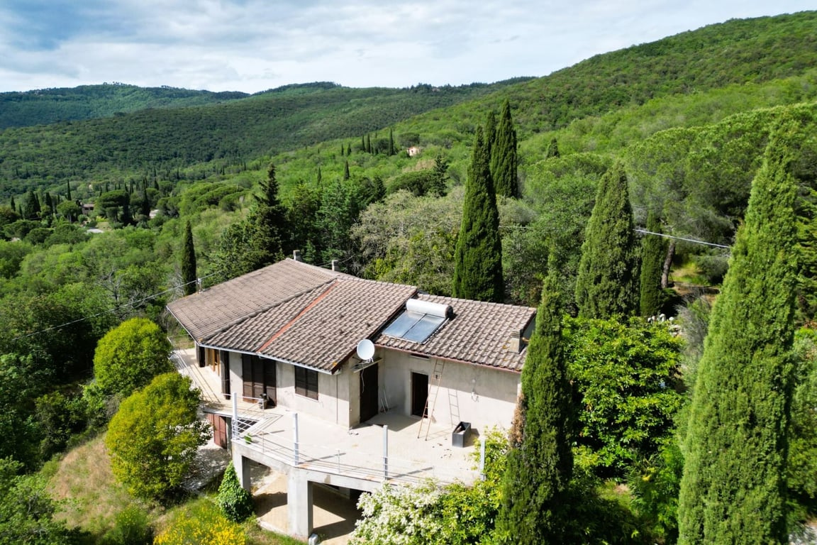 House in Passignano sul Trasimeno - Image 3
