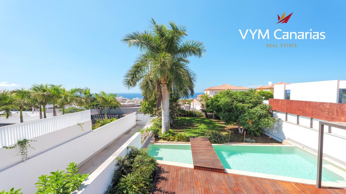 Villa in Fanabe - Image 2