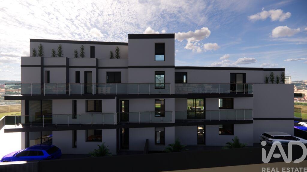 Apartment in Canico - Image 2