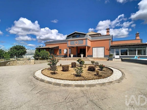 House in Sao Pedro - view 1