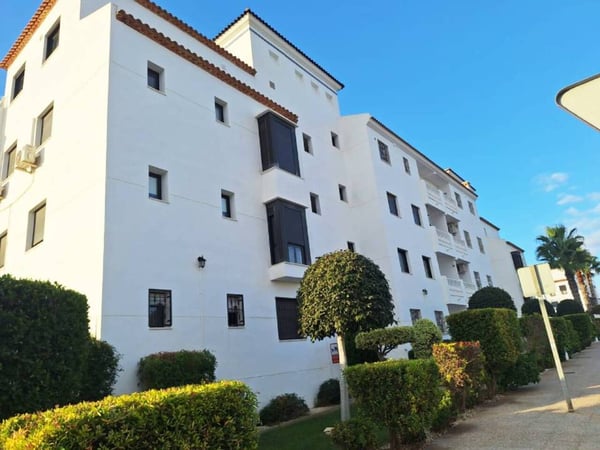 House in Villamartin - view 1