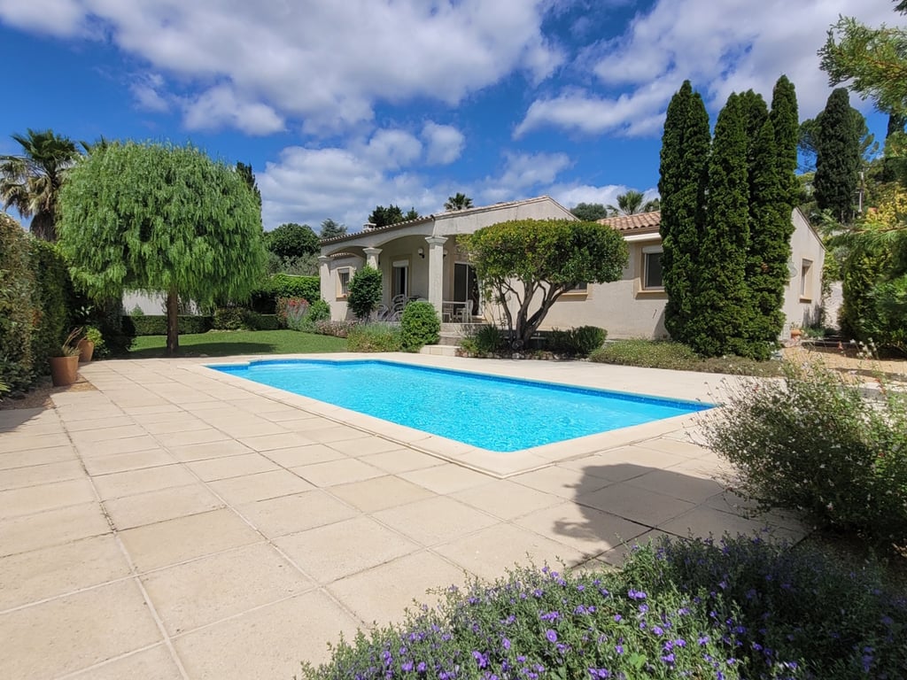 House in Saint-Genies-de-Fontedit - Image 2