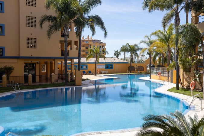 Penthouse in San Pedro de Alcantara - view 1